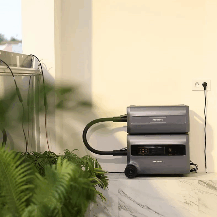 Runhood | B2400 Battery - Image 4